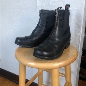 Ariat Heritage RT Zip Paddock Boots Round Toe. Great Condition.